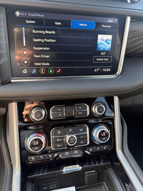 Used 2021 GMC Yukon Denali w/ Denali Ultimate Package AWD/4WD image 14