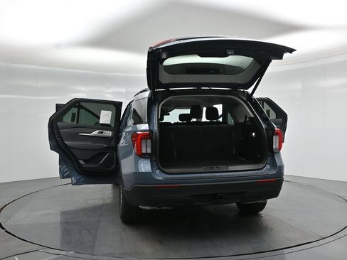 New 2026 Ford Explorer Active RWD image 31