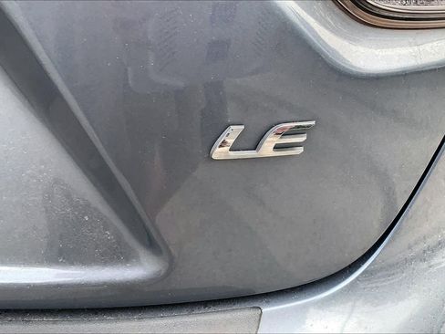 Used 2021 Toyota Corolla LE FWD image 8