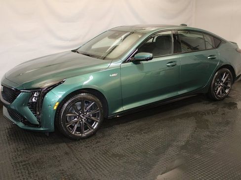 New 2026 Cadillac CT5 V image 2