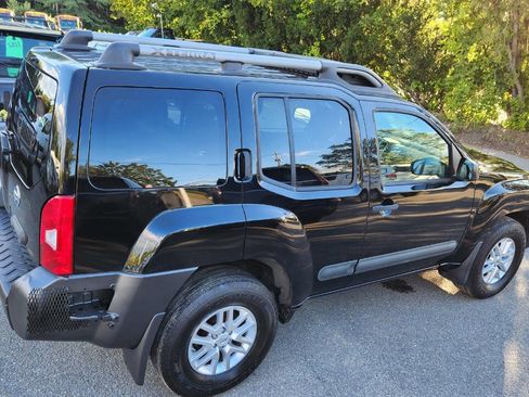 Used 2014 Nissan Xterra S image 12