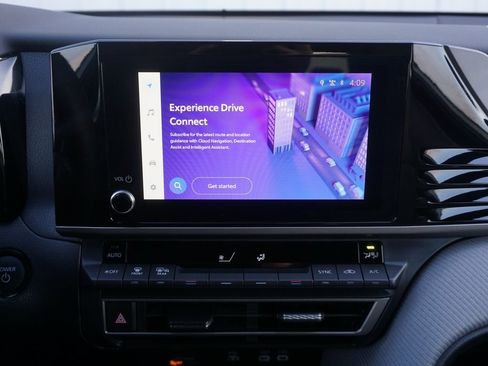 Certified 2025 Toyota Camry SE image 10