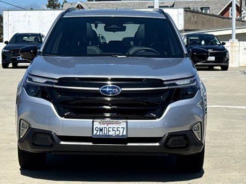Used 2025 Subaru Forester Touring AWD/4WD image 8