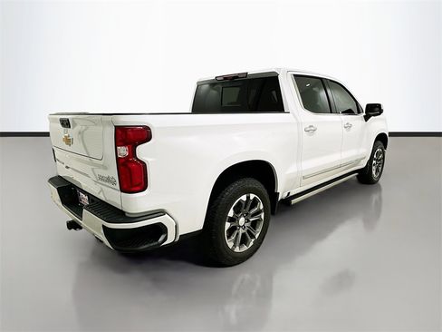 Used 2024 Chevrolet Silverado 1500 High Country w/ Technology Package image 7