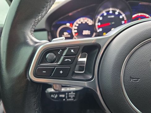Used 2022 Porsche Cayenne S AWD/4WD image 23