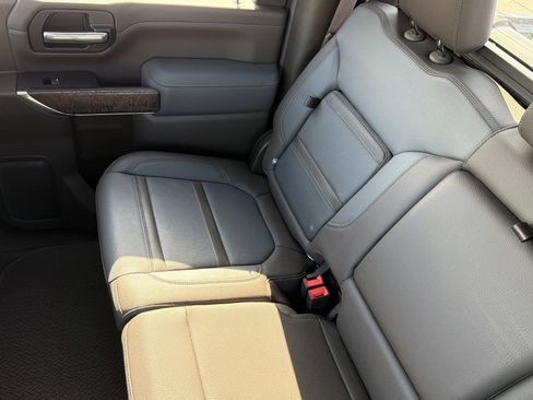 Used 2020 GMC Sierra 2500 Denali w/ Denali Ultimate Package image 18