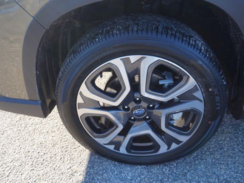 Certified 2025 Subaru Ascent Limited image 9