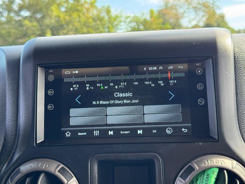 Used 2015 Jeep Wrangler 4WD Sport image 36