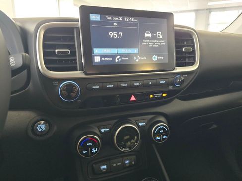 New 2026 Hyundai Venue SEL FWD image 23
