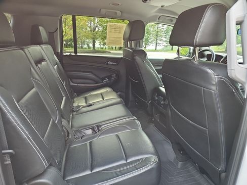 Used 2018 Chevrolet Suburban LS AWD/4WD image 15