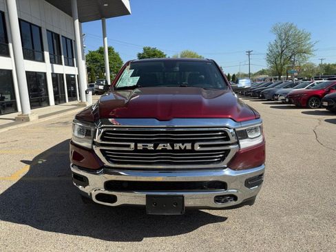 Used 2019 RAM 1500 Laramie AWD/4WD image 2