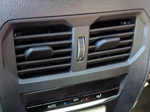 Used 2024 BMW 440i xDrive Convertible w/ Premium Package image 17