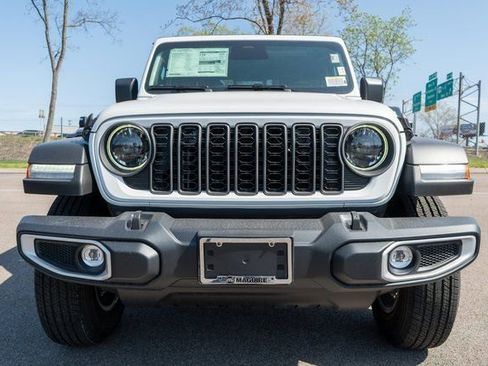 New 2026 Jeep Gladiator Sport AWD/4WD image 3