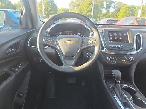 Used 2024 Chevrolet Equinox LT FWD image 13