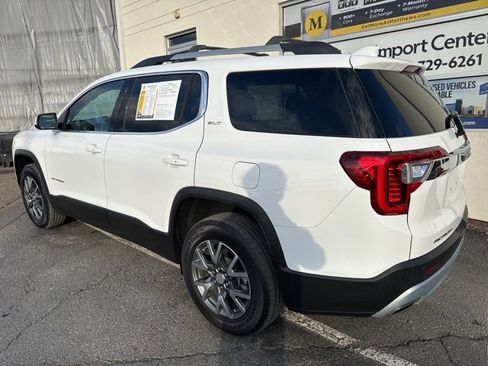 Used 2022 GMC Acadia SLT image 3