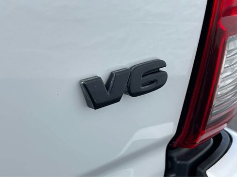 Used 2019 Toyota Tacoma TRD Sport image 10