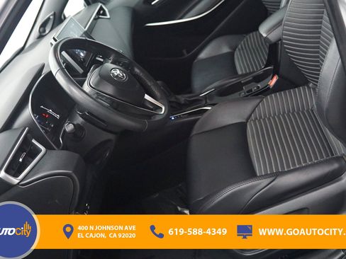 Used 2024 Toyota Corolla XSE FWD image 9