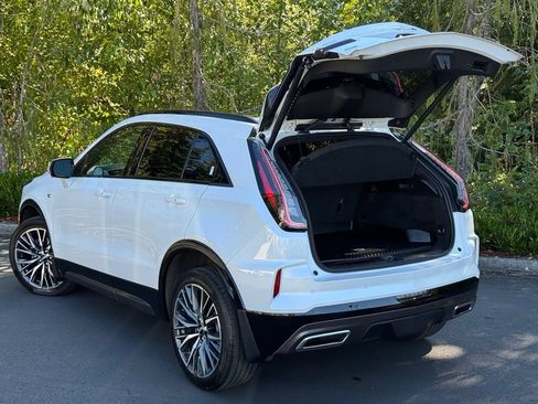 Used 2025 Cadillac XT4 Sport AWD/4WD image 17