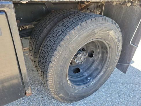 Certified 2022 Ford F350 XL w/ Power Equipment Group image 14