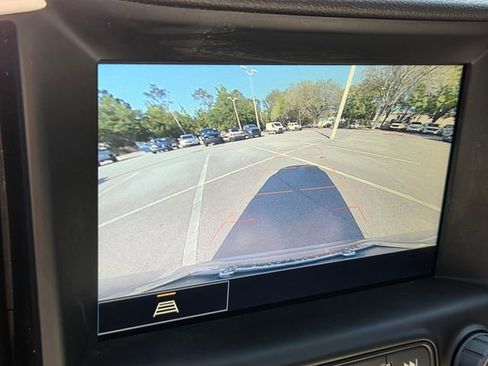 Certified 2024 GMC Terrain SLE w/ Driver Convenience Package FWD image 31