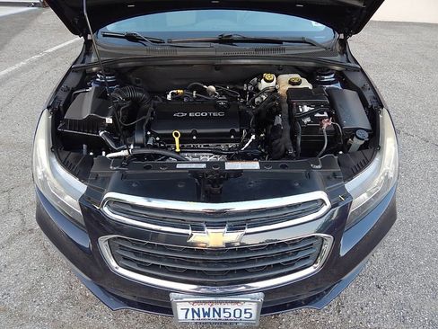 Used 2016 Chevrolet Cruze LS FWD image 21
