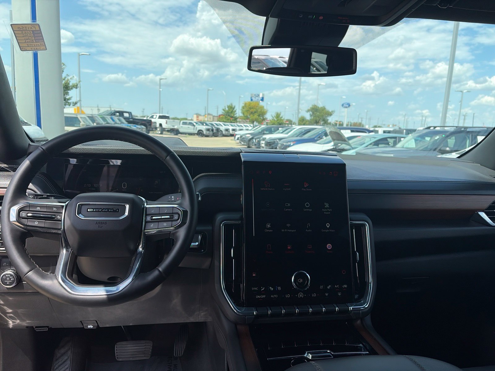 Used 2025 GMC Yukon Denali AWD/4WD image 25