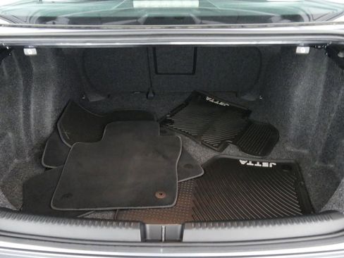 Used 2017 Volkswagen Jetta SEL FWD image 10