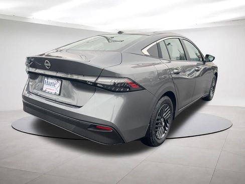 New 2026 Nissan Sentra SV w/ SV Convenience Package FWD image 5
