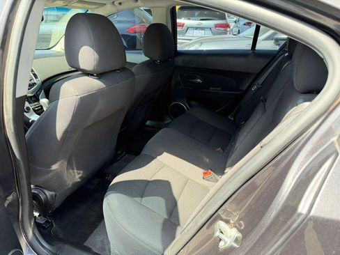 Used 2015 Chevrolet Cruze LT w/ Sun And Sound Package FWD image 32