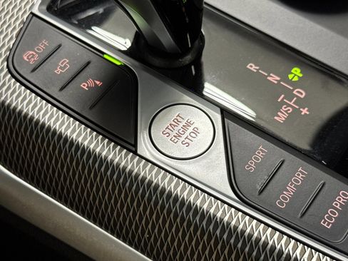 Used 2023 BMW M440i Coupe w/ M Carbon Exterior Package image 34