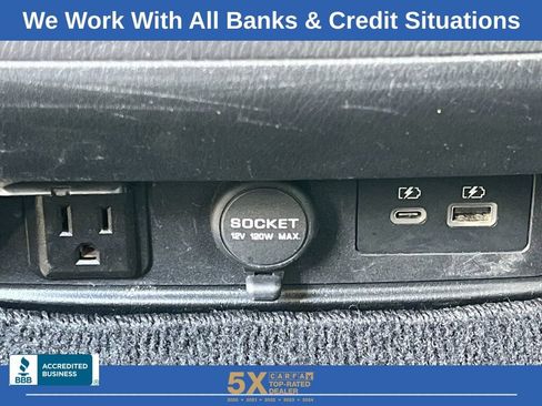 Used 2023 Nissan Armada SL image 25