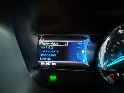 Used 2019 Ford Explorer XLT w/ Equipment Group 202A image 12