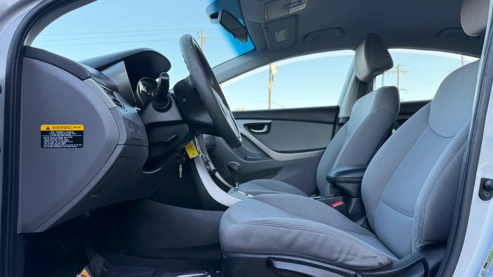 Used 2012 Hyundai Elantra GLS FWD image 10