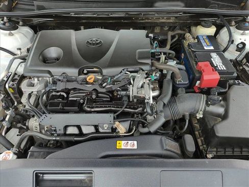 Used 2018 Toyota Camry SE w/ Convenience Package image 21