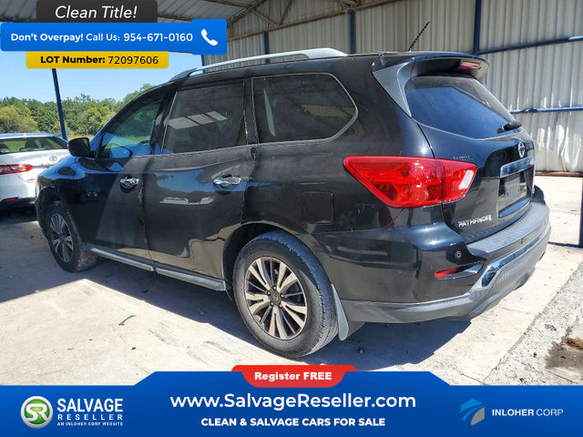Used 2017 Nissan Pathfinder SV FWD image 3
