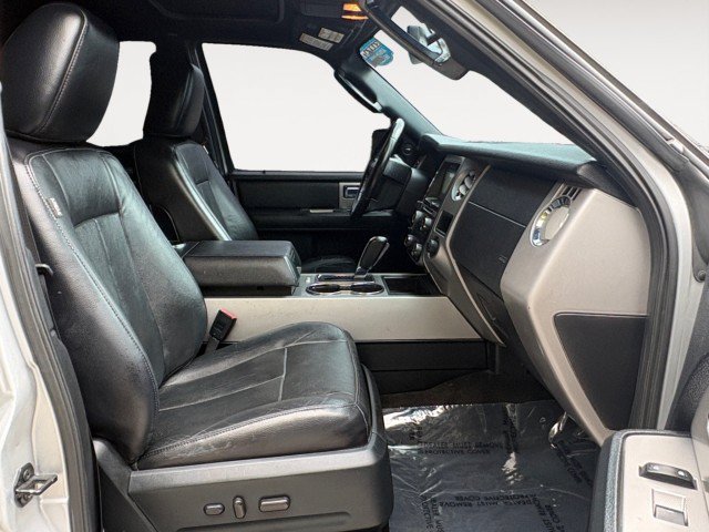 Used 2017 Ford Expedition EL Limited w/ Equipment Group 301A RWD image 10