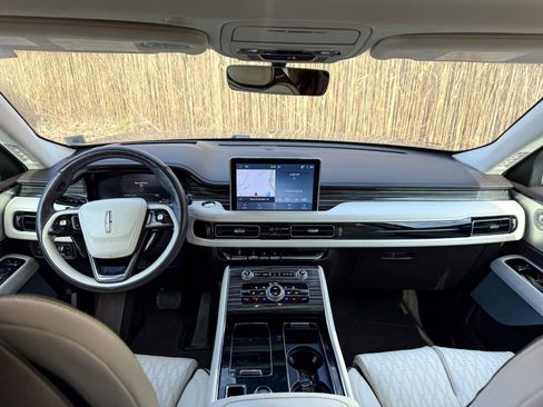 Used 2023 Lincoln Aviator Black Label Grand Touring image 23