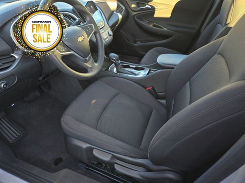 Used 2022 Chevrolet Malibu LS image 15