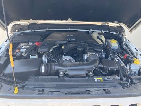 Used 2018 Jeep Wrangler Unlimited Sport S image 10