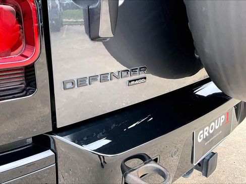 Used 2023 Land Rover Defender 110 X-Dynamic SE AWD/4WD image 10