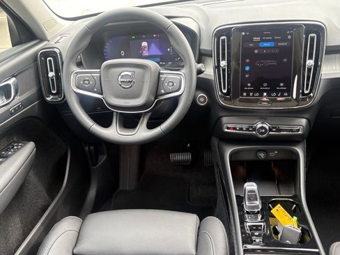 New 2026 Volvo XC40 B5 Plus w/ Protection Package Premier AWD/4WD image 13