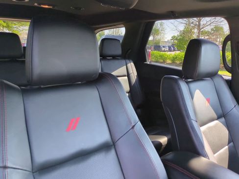 Used 2025 Dodge Durango GT AWD/4WD image 7