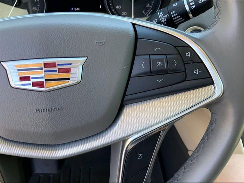 Used 2021 Cadillac XT5 Premium Luxury FWD image 25