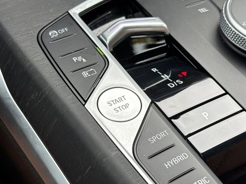 Certified 2023 BMW 330e w/ Premium Package image 32