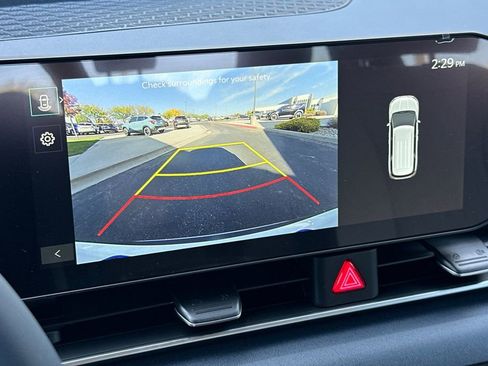 New 2026 Kia Carnival EX FWD image 21