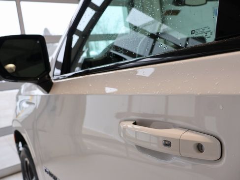 Certified 2021 Chevrolet Tahoe RST w/ Luxury Package image 11