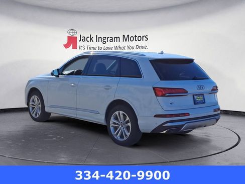 New 2025 Audi Q7 2.0T Premium w/ Convenience Package image 3