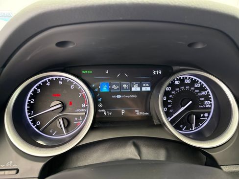 Used 2022 Toyota Camry XLE FWD image 24