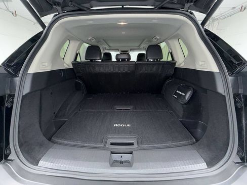 Used 2023 Nissan Rogue SL AWD/4WD image 16