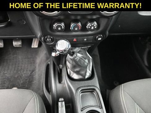 Used 2017 Jeep Wrangler Unlimited Sahara w/ Max Tow Package AWD/4WD image 27